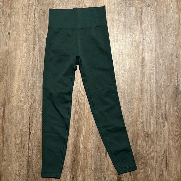 YPB YOUR PERSONAL BEST EMERALD LEGGINGS (S) - Picture 1 of 7